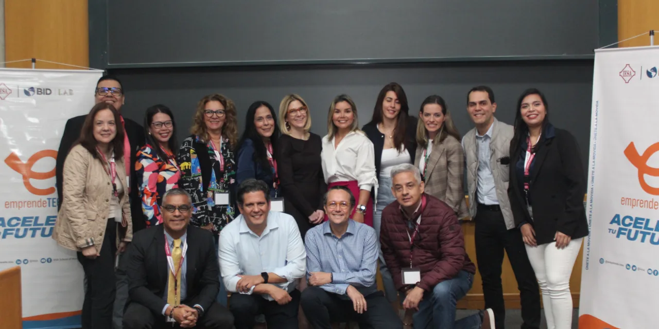 Despegan doce nuevos emprendimientos en Demo Day de incubación de EmprendeTECH