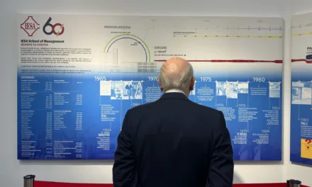 Rumbo al 60 aniversario: IESA presenta galería de profesores e Infografía histórica